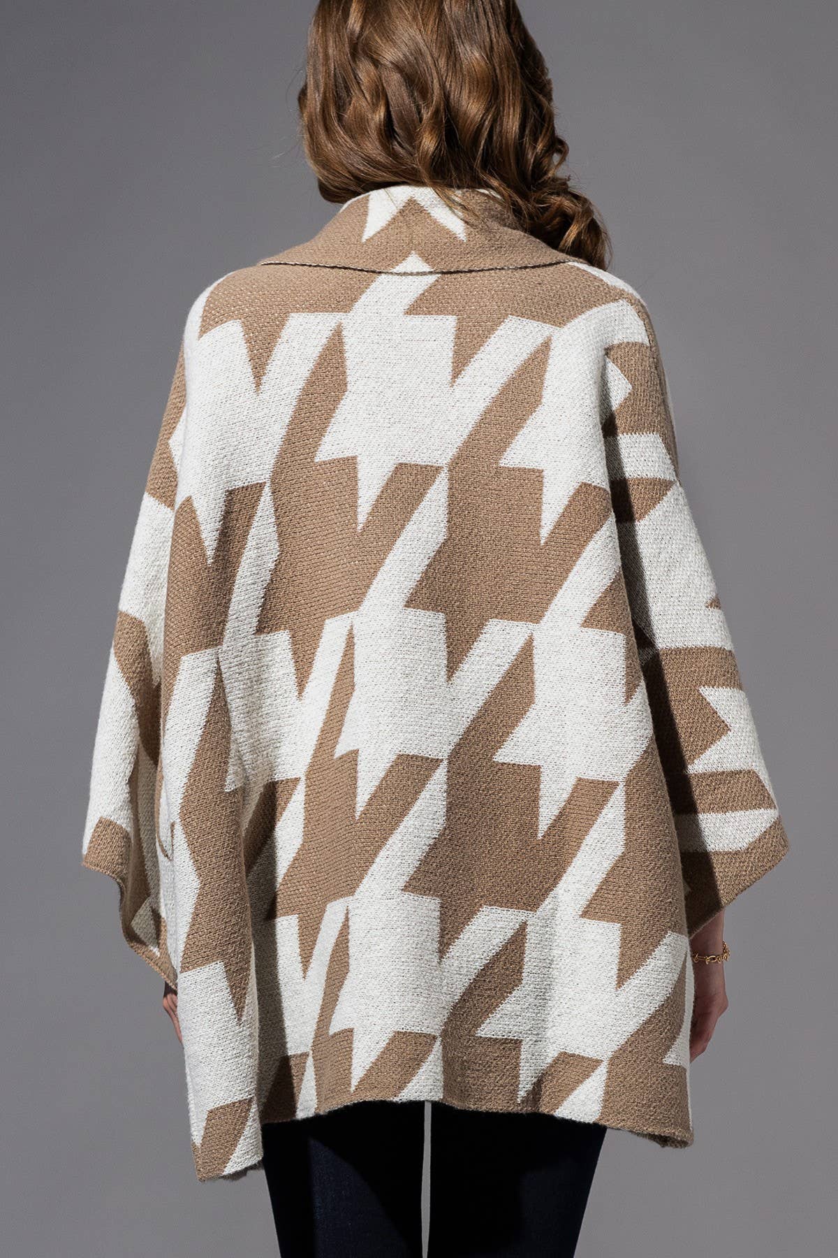 Woven Large Houndstooth Pattern Cardigan