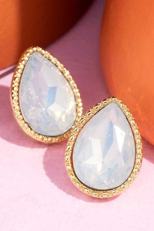 *Special* Glass Teardrop Stud Earrings